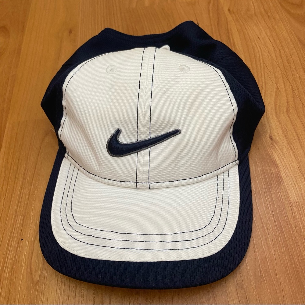 Vintage Nike Men’s Golf Logo Hat Gem
